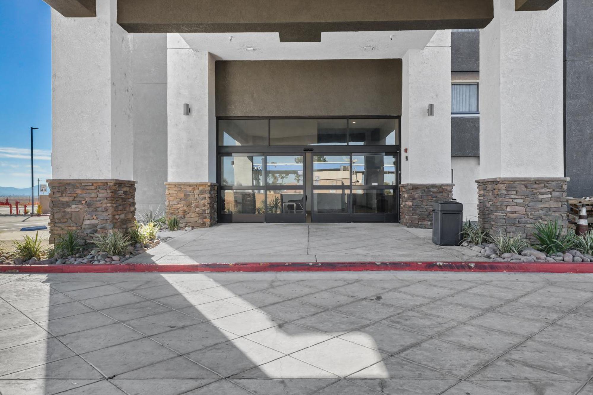 Studio 6 Suites Perris, Ca Eksteriør billede