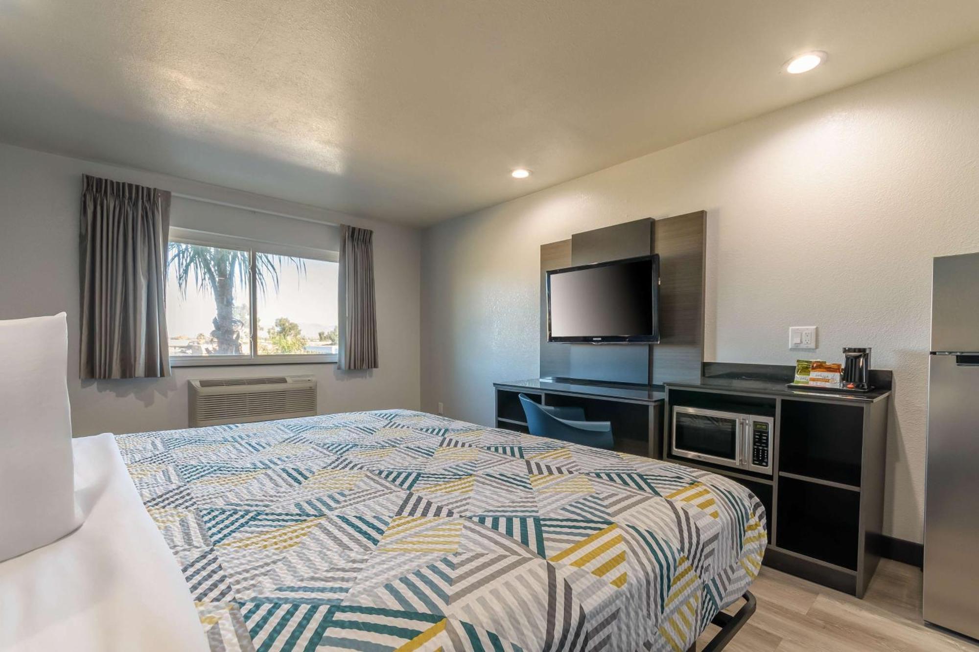 Studio 6 Suites Perris, Ca Eksteriør billede